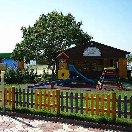 ホテル Sineva Park 4*