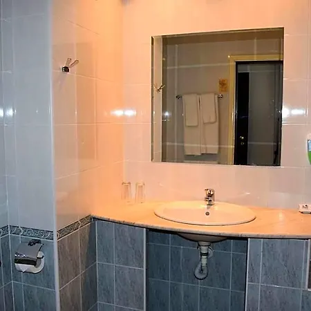 Hotell Sineva Park 4*