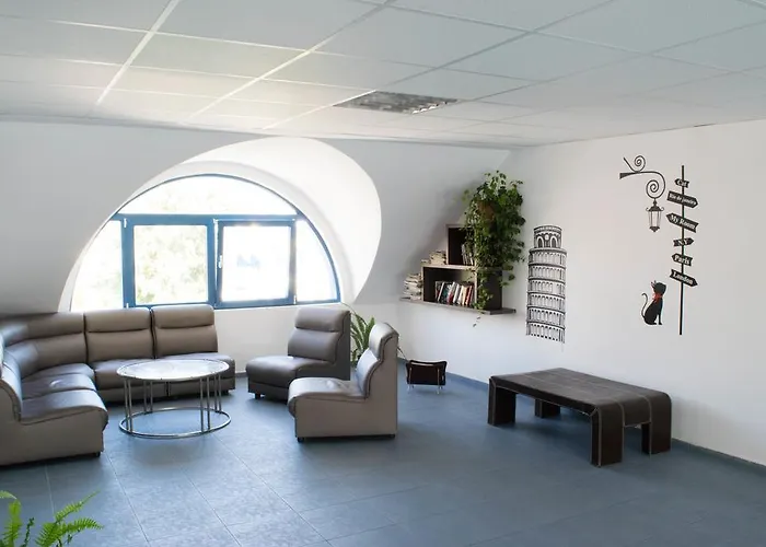 Готель Sineva Park